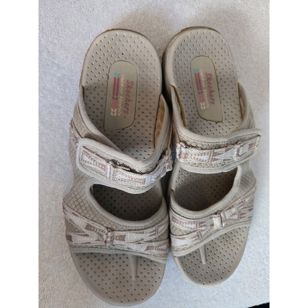 Skechers Womans Outdoor Lifestyle Size 9 Tan